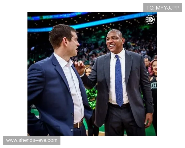 里弗斯因加里腿筋伤势调整战术重心球队未来发展面临新挑战